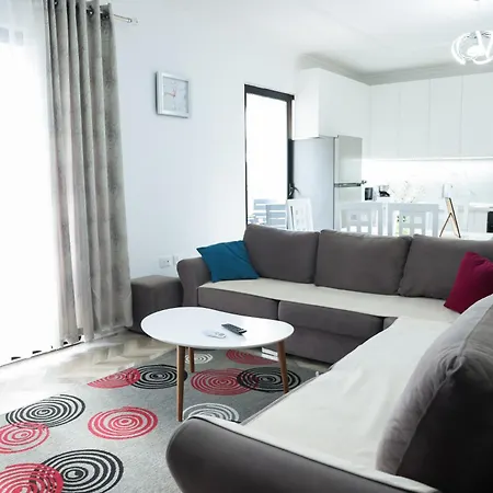 Family Apartment *